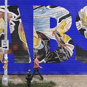 a picture of a graffiti wall
